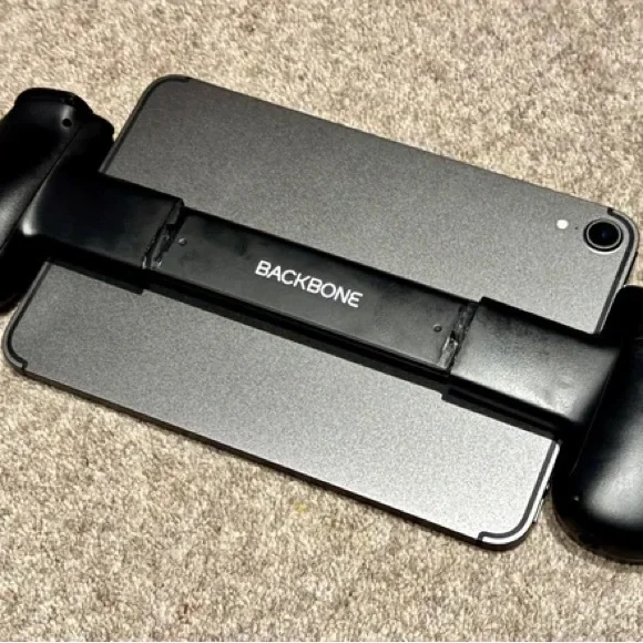 Backbone game lightening controller (phones and tablet compatible) Xbox/mobile